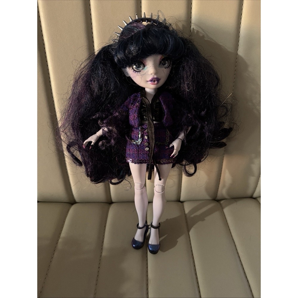 Rainbow High Shadow High Naomi and Veronica Storm Special Edition Twin Dolls - Picture 2 of 10